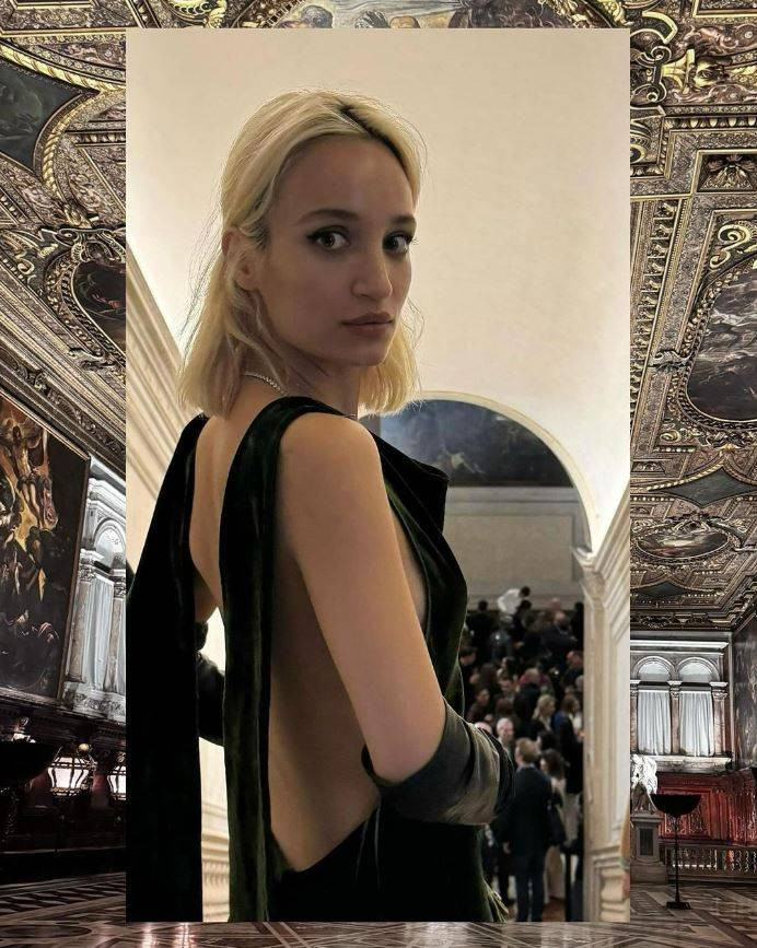 Kerem Bürsin'in yeni aşkı Türkiye’nin en zengin ailesinin torunu çıktı - Resim: 20